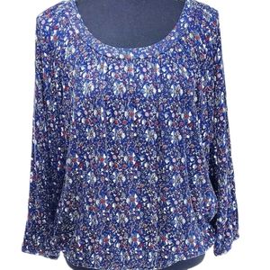 Red White & Blue Flowy Floral Balloon Hem Blouse